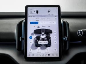 Volvo EX30 Plus Single Motor Extended Range - Image 18