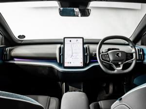 Volvo EX30 Plus Single Motor Extended Range - Image 20