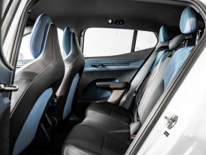 Volvo EX30 Plus Single Motor Extended Range - Image 6