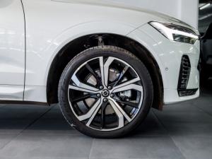 Volvo XC60 B5 AWD Ultimate Dark - Image 10