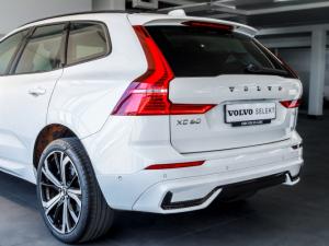 Volvo XC60 B5 AWD Ultimate Dark - Image 12