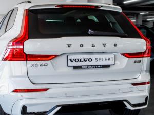Volvo XC60 B5 AWD Ultimate Dark - Image 13