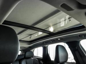 Volvo XC60 B5 AWD Ultimate Dark - Image 21