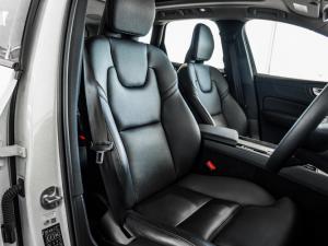 Volvo XC60 B5 AWD Ultimate Dark - Image 6