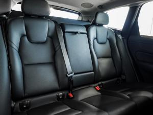 Volvo XC60 B5 AWD Ultimate Dark - Image 7