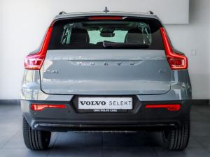 Volvo XC40 B4 Plus Dark - Image 4