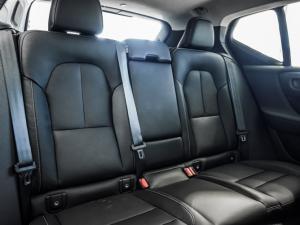 Volvo XC40 B4 Plus Dark - Image 7