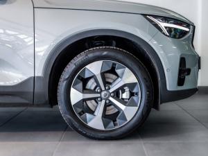 Volvo XC40 B4 Plus Dark - Image 8