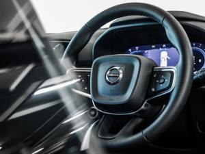 Volvo XC40 B4 Plus Dark - Image 9