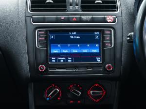 Volkswagen Polo Vivo hatch 1.4 Comfortline - Image 16
