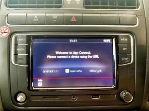 Volkswagen Polo Vivo hatch 1.6 Comfortline auto - Image 5