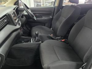 Suzuki Ertiga 1.5 GA - Image 4