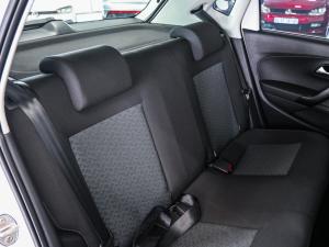Volkswagen Polo Vivo hatch 1.6 Life - Image 10