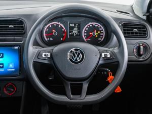 Volkswagen Polo Vivo hatch 1.6 Life - Image 14