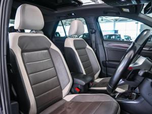 Volkswagen T-Roc 2.0TSI 140kW 4Motion R-Line - Image 13