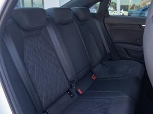 Audi A3 sedan 35TFSI S line - Image 9