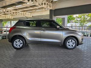 Suzuki Swift 1.2 GL auto - Image 8