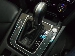 Volkswagen Arteon 2.0TSI 4Motion R-Line - Image 14