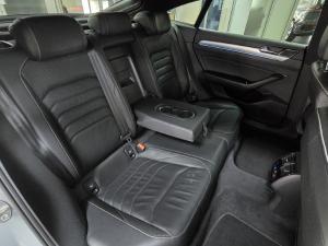 Volkswagen Arteon 2.0TSI 4Motion R-Line - Image 19