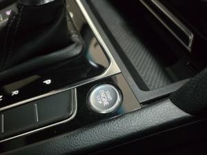 Volkswagen Arteon 2.0TSI 4Motion R-Line - Image 20