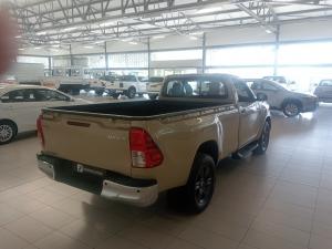 Toyota Hilux 2.4GD-6 single cab Raider manual - Image 2