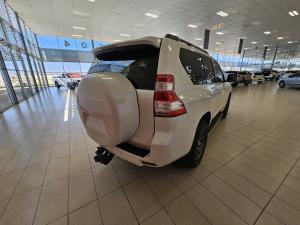 Toyota Land Cruiser Prado 3.0DT VX - Image 2