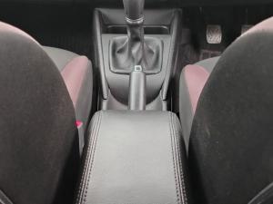 Suzuki Fronx 1.5 GL - Image 13