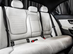 Mercedes-Benz C-Class C200 Avantgarde - Image 12