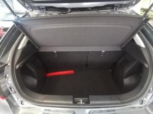 Suzuki Baleno 1.5 GLX auto - Image 7