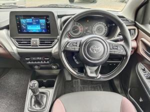 Toyota Starlet Cross 1.5 XS manual - Image 8