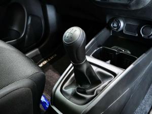 Suzuki Ertiga 1.5 GA - Image 9