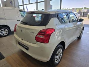 Suzuki Swift 1.2 GL auto - Image 2
