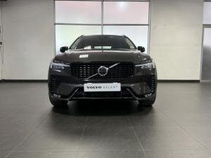 Volvo XC60 B6 AWD Ultimate Dark - Image 3