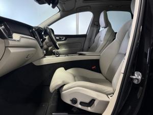 Volvo XC60 B6 AWD Ultimate Dark - Image 14
