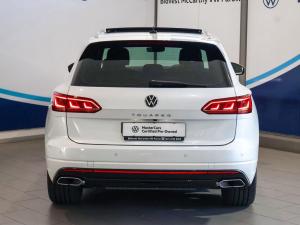 Volkswagen Touareg V6 TDI Executive R-Line - Image 10