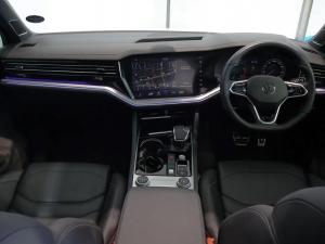 Volkswagen Touareg V6 TDI Executive R-Line - Image 13