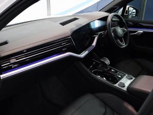 Volkswagen Touareg V6 TDI Executive R-Line - Image 17