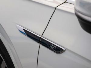 Volkswagen Touareg V6 TDI Executive R-Line - Image 19