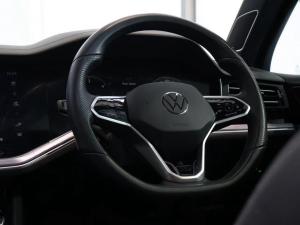 Volkswagen Touareg V6 TDI Executive R-Line - Image 24