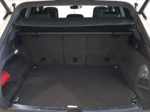 Volkswagen Touareg V6 TDI Executive R-Line - Image 26