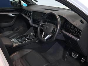 Volkswagen Touareg V6 TDI Executive R-Line - Image 28