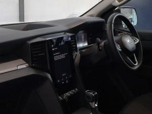 Volkswagen Amarok 2.0TDI double cab Life 4Motion auto - Image 23