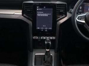 Volkswagen Amarok 2.0TDI double cab Life 4Motion auto - Image 26