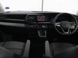 Volkswagen Caravelle 2.0BiTDI Highline 4Motion - Image 14