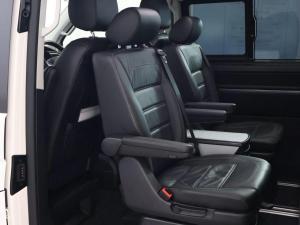 Volkswagen Caravelle 2.0BiTDI Highline 4Motion - Image 20