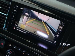 Volkswagen Caravelle 2.0BiTDI Highline 4Motion - Image 21