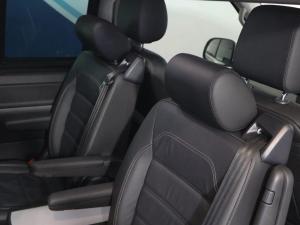 Volkswagen Caravelle 2.0BiTDI Highline 4Motion - Image 23