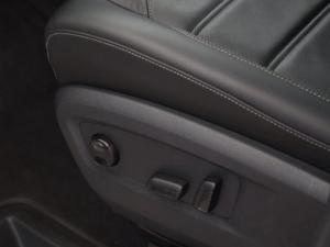 Volkswagen Caravelle 2.0BiTDI Highline 4Motion - Image 27