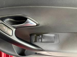 Volkswagen Polo Vivo hatch 1.6 Life - Image 14