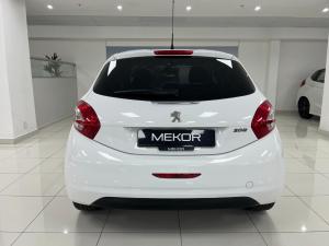 Peugeot 208 5-door 1.6 Allure auto - Image 5